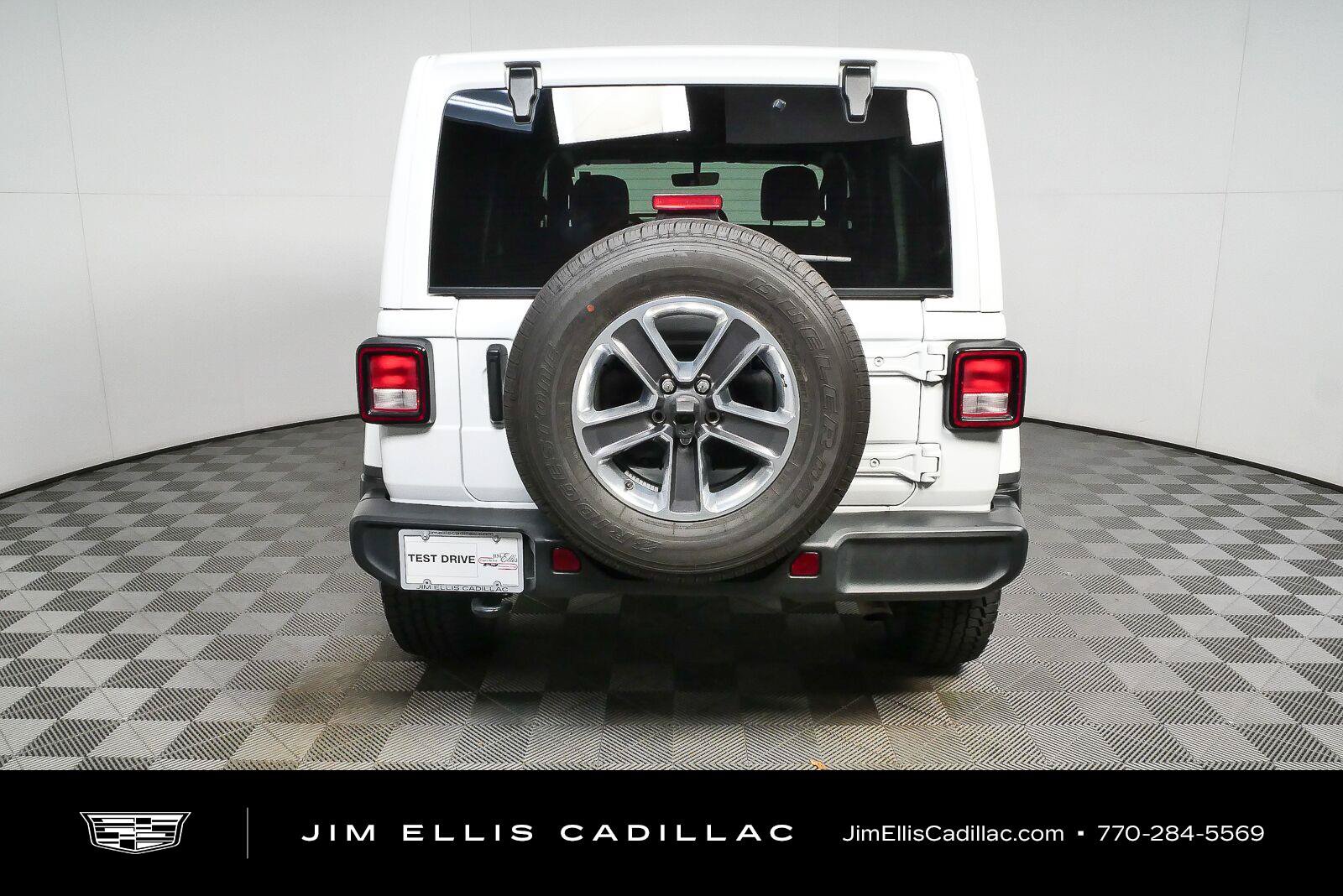 Used 2021 Jeep Wrangler Unlimited Sahara AWD/4WD image 25