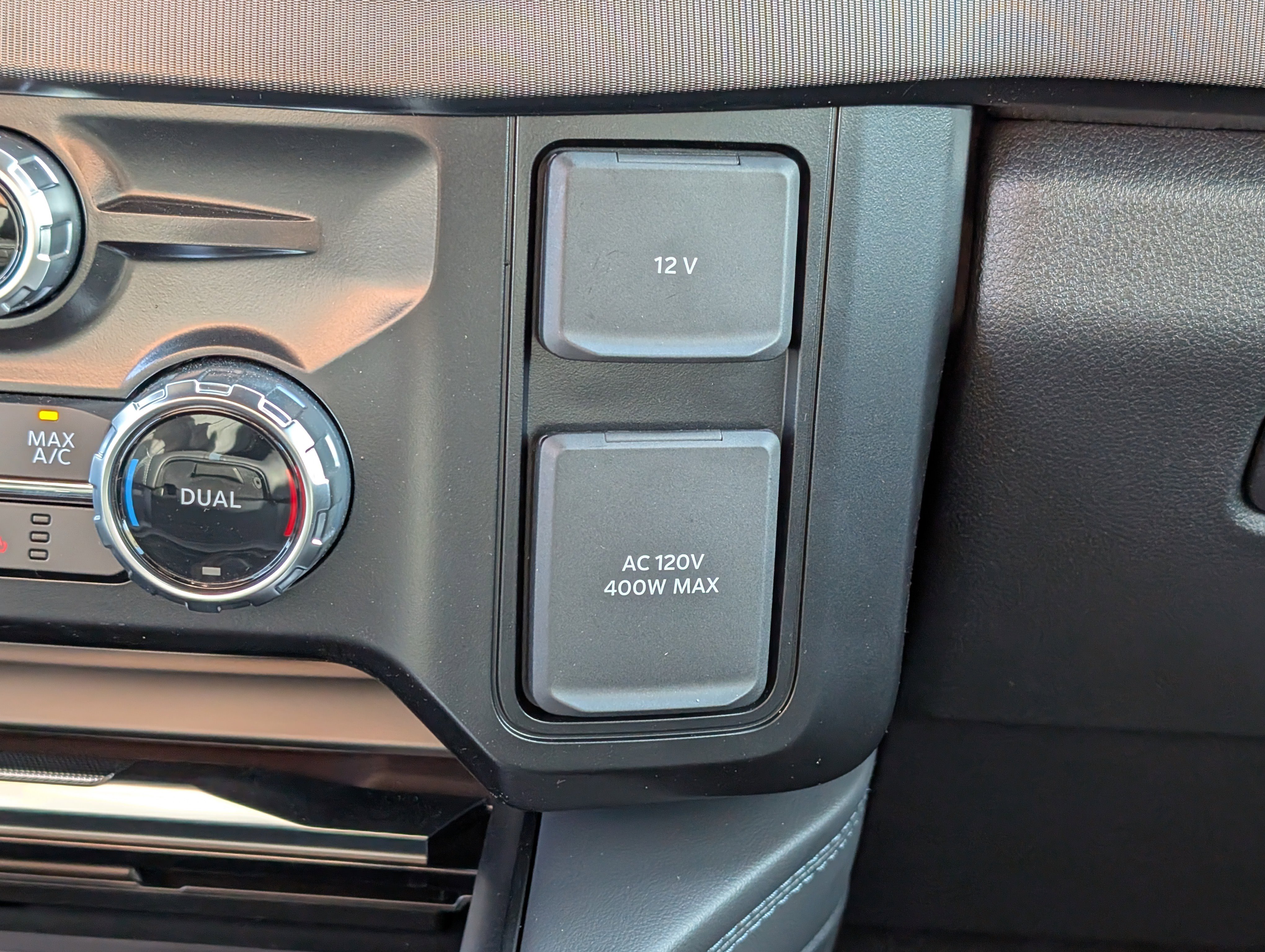 New 2026 Ford F250 Platinum w/ Tremor Off-Road Package image 28