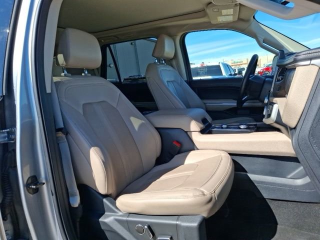 Used 2024 Ford Expedition Limited image 18