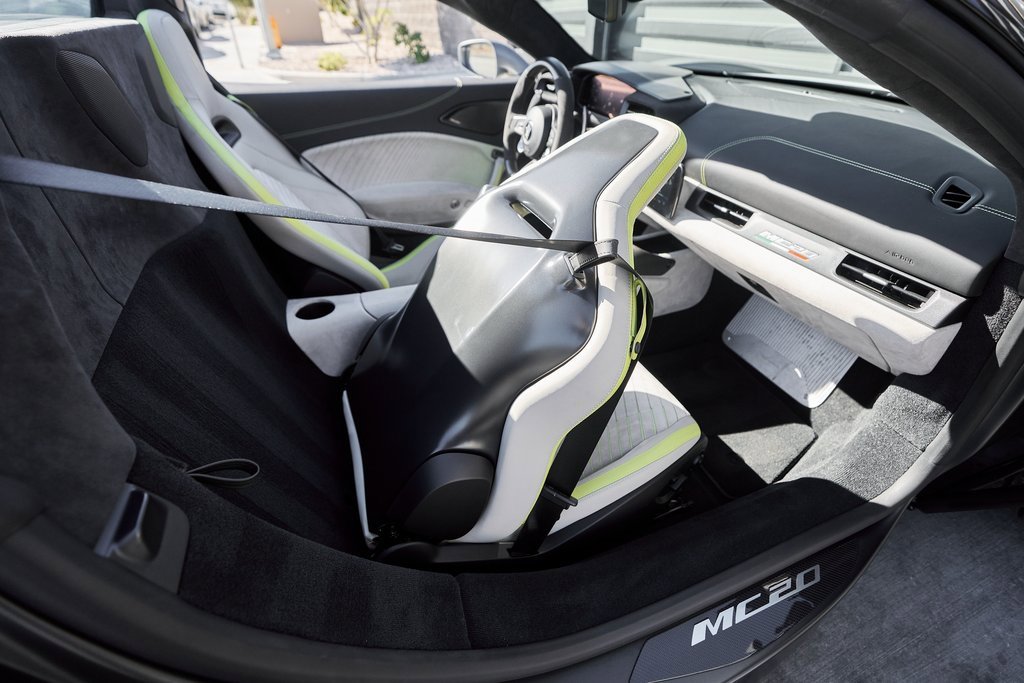 Used 2023 Maserati MC20 Spyder image 45