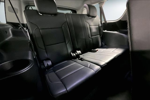 Used 2017 Chevrolet Suburban LT image 26