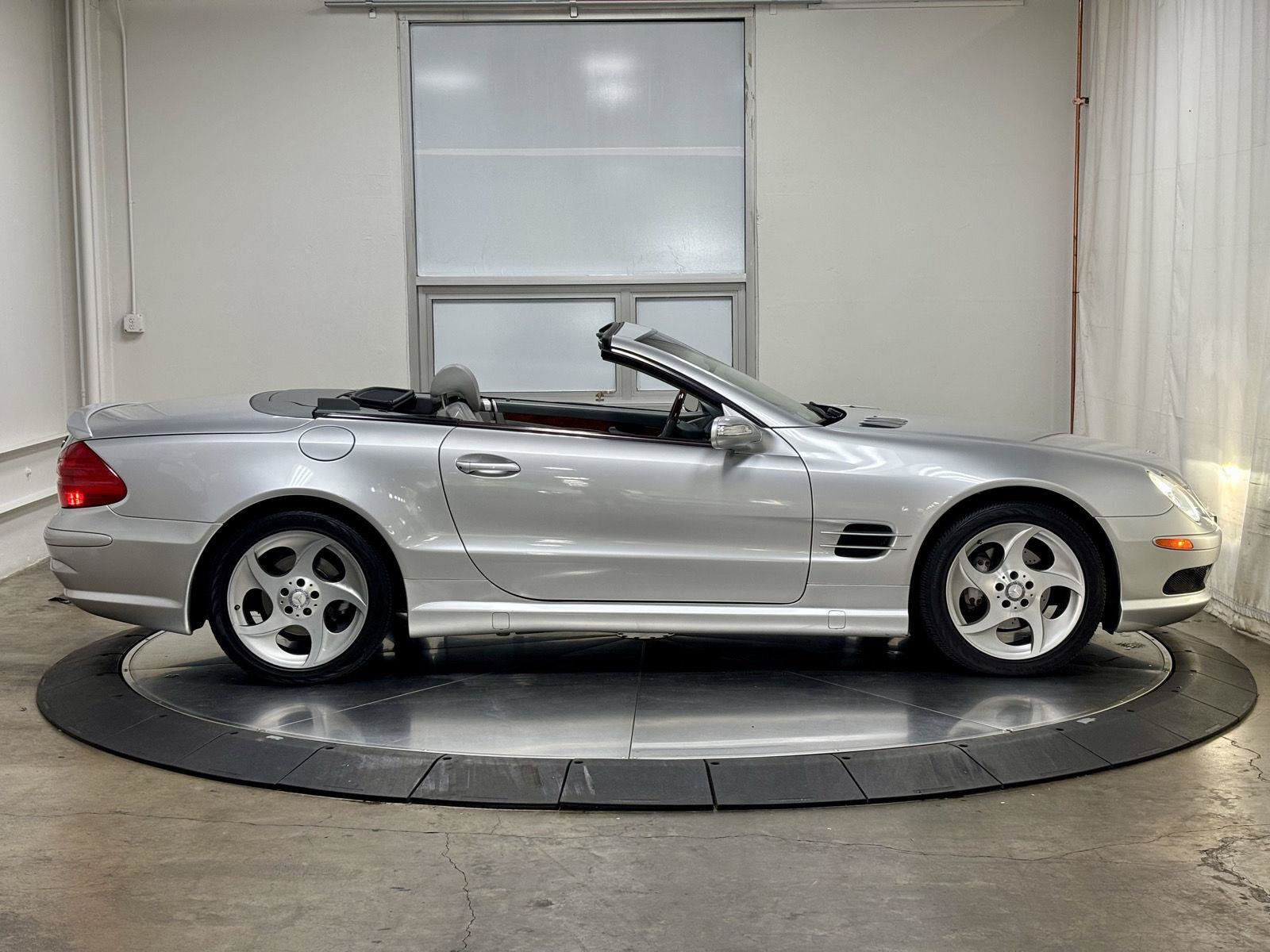 Used 2004 Mercedes-Benz SL 500 image 10