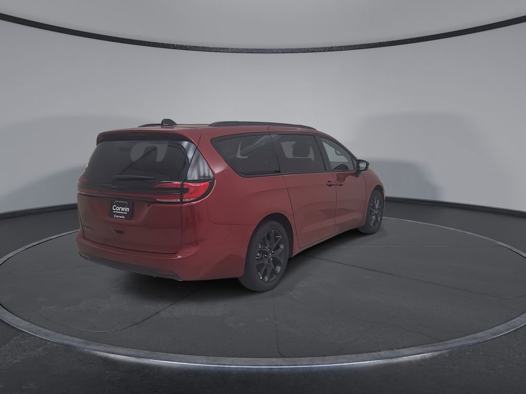New 2026 Chrysler Pacifica Select image 14