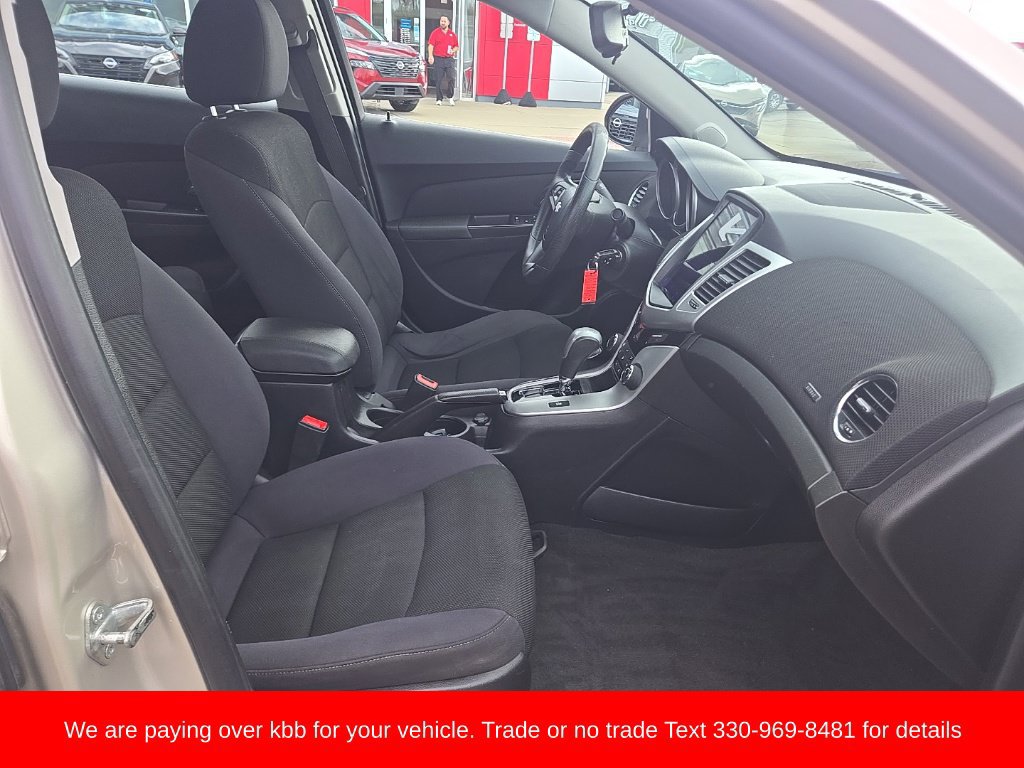 Used 2015 Chevrolet Cruze LT FWD image 14