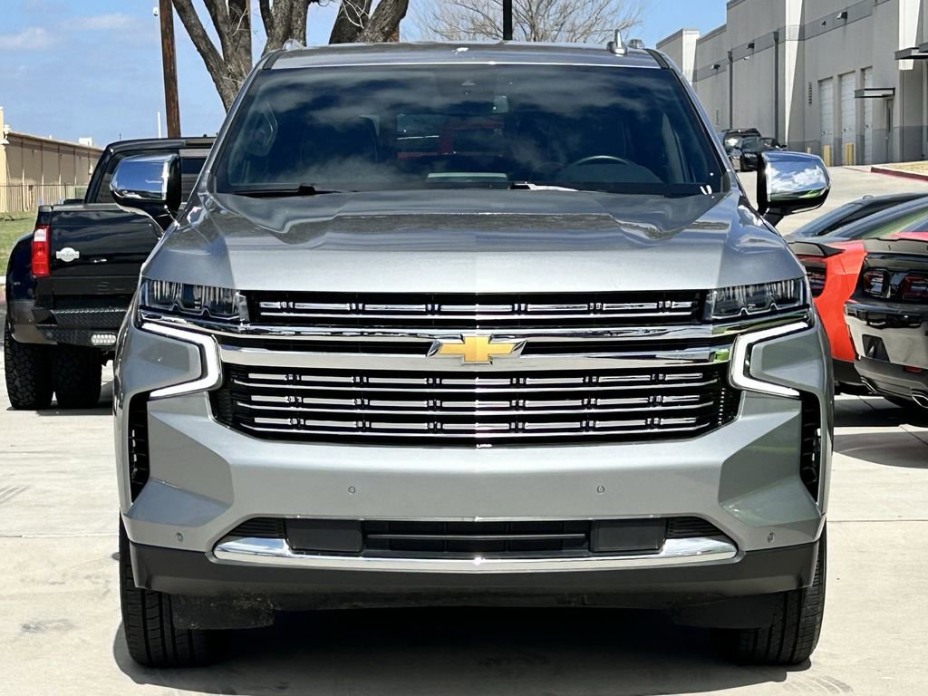 Used 2024 Chevrolet Suburban Premier image 8