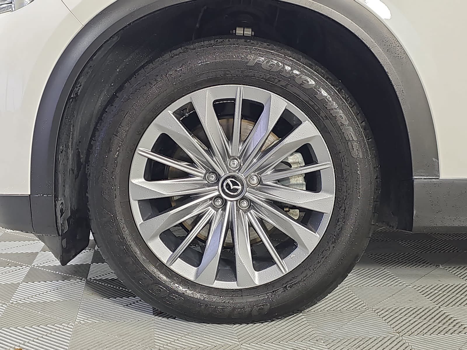Used 2024 MAZDA CX-90 Plug-In Hybrid w/ Preferred AWD/4WD image 10
