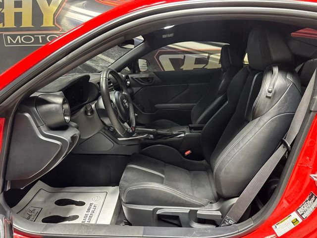 Used 2023 Toyota GR86 Premium RWD image 5