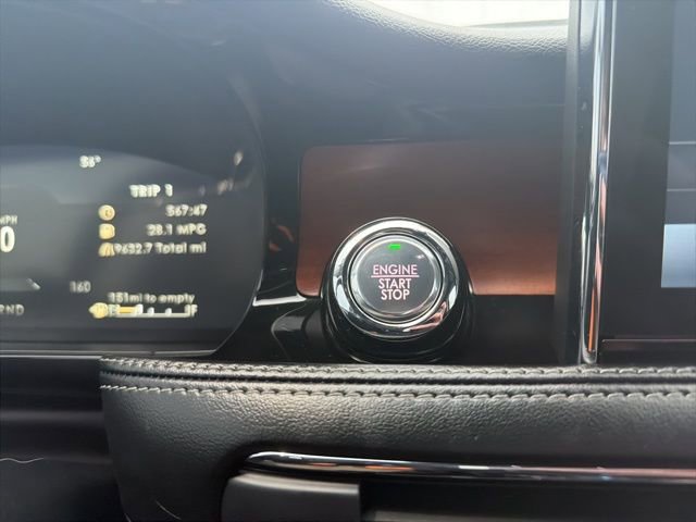 Used 2022 Lincoln Corsair Reserve w/ Elements Package image 38