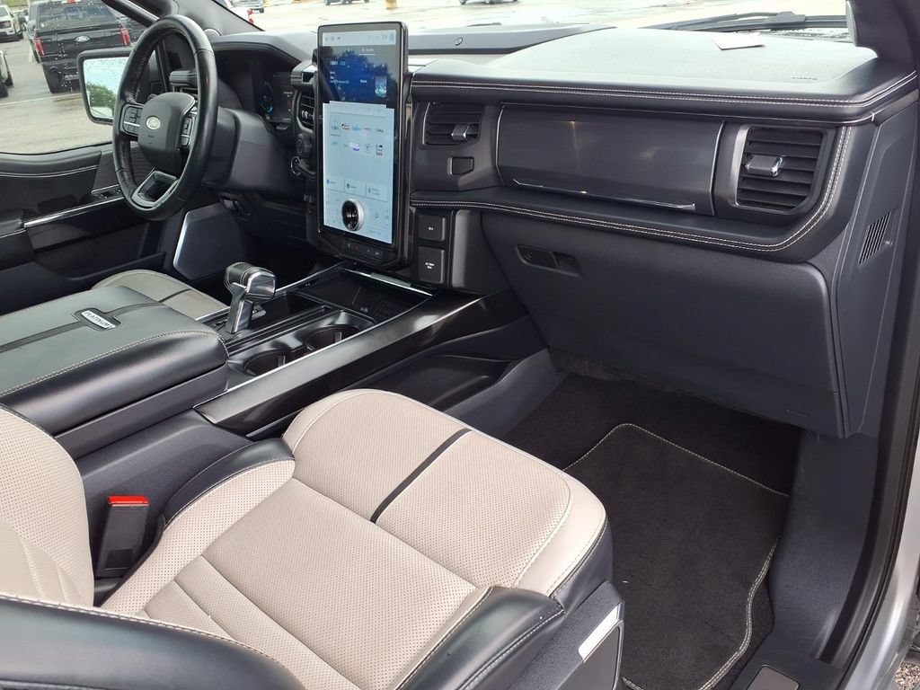 Used 2023 Ford F150 Lightning Platinum AWD/4WD image 12