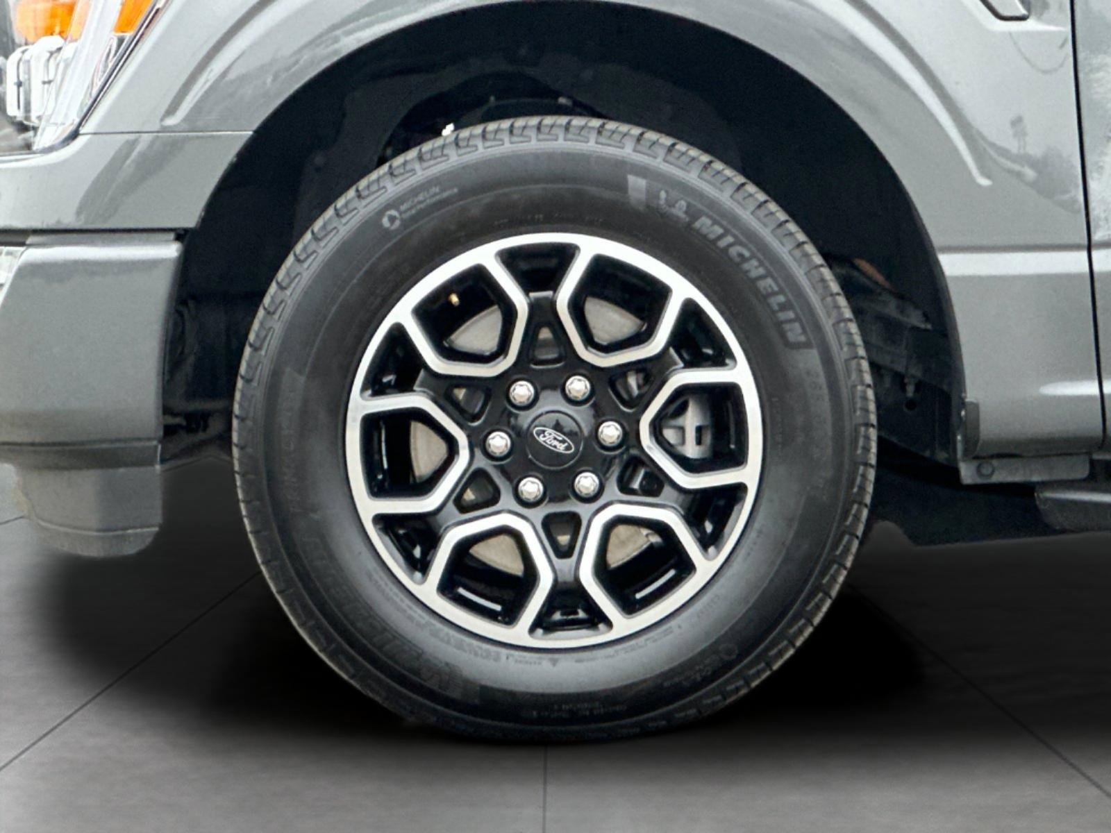 Used 2021 Ford F150 XLT w/ Equipment Group 302A High image 24