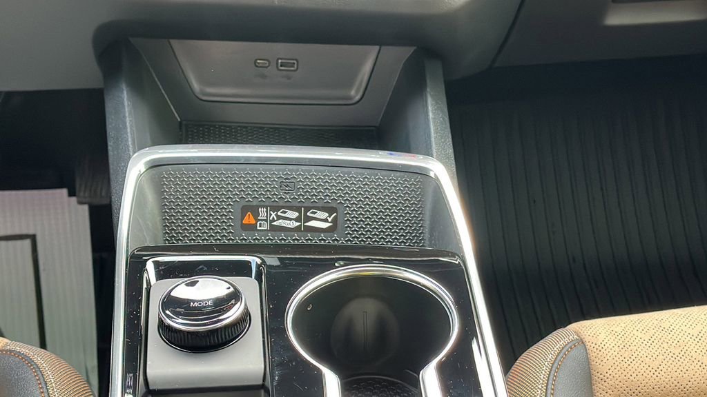 Used 2026 Chevrolet Equinox ACTIV w/ Safety and Technology Package image 20