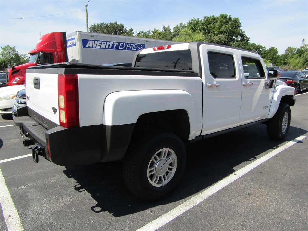 Used 2009 HUMMER H3T Alpha AWD/4WD image 4