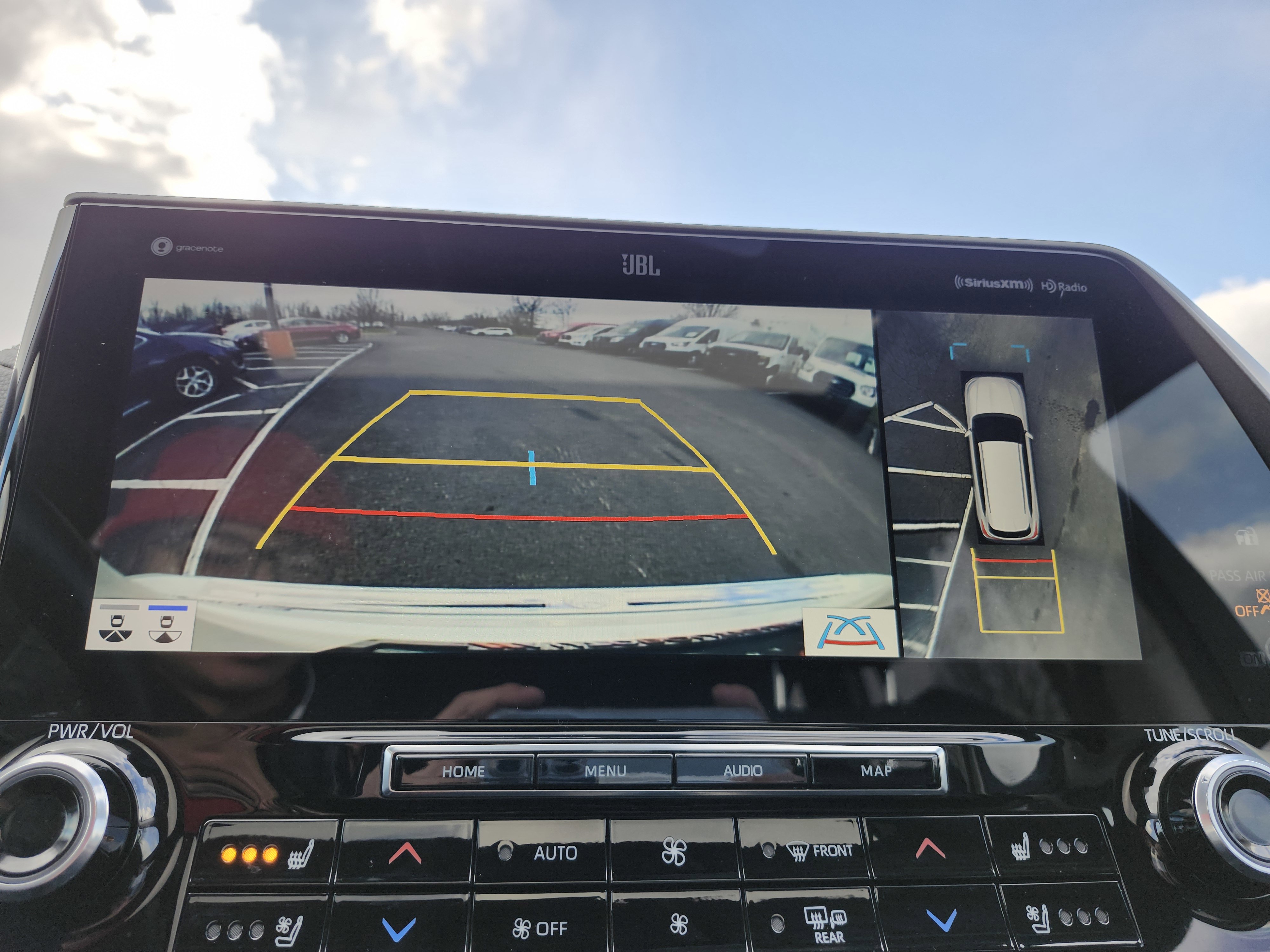 Used 2021 Toyota Highlander Limited image 7