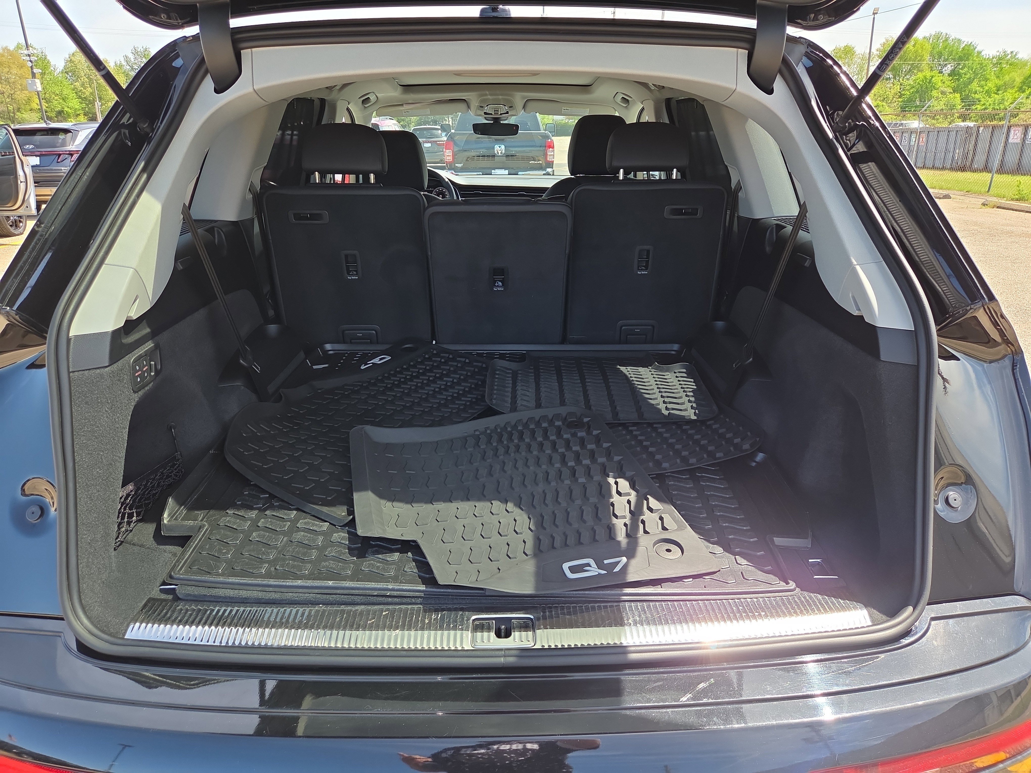 Used 2023 Audi Q7 3.0T Premium Plus image 9