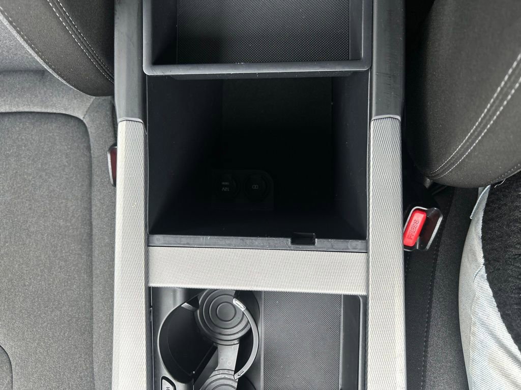 Used 2022 Hyundai Palisade SE image 32