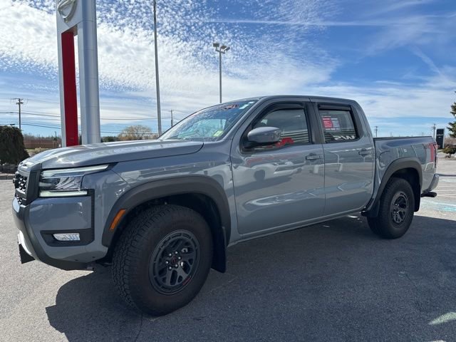 Certified 2025 Nissan Frontier PRO-4X w/ Interior Protection Package image 3