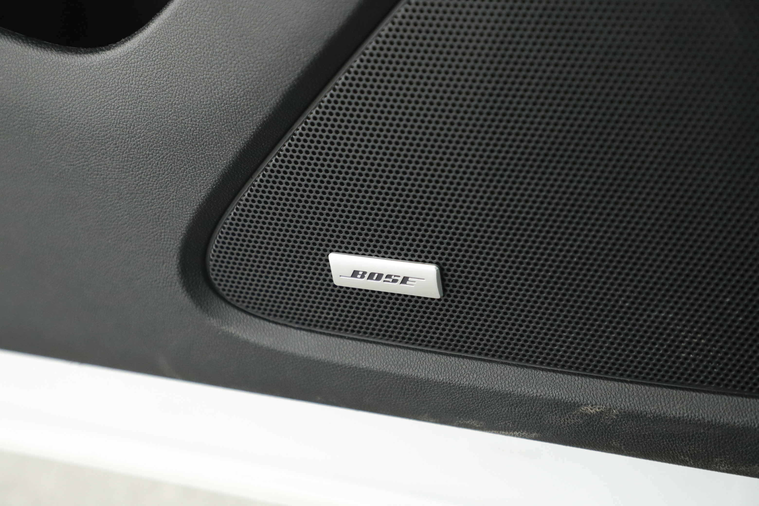 Used 2022 Chevrolet Equinox RS w/ RS Leather Package image 19