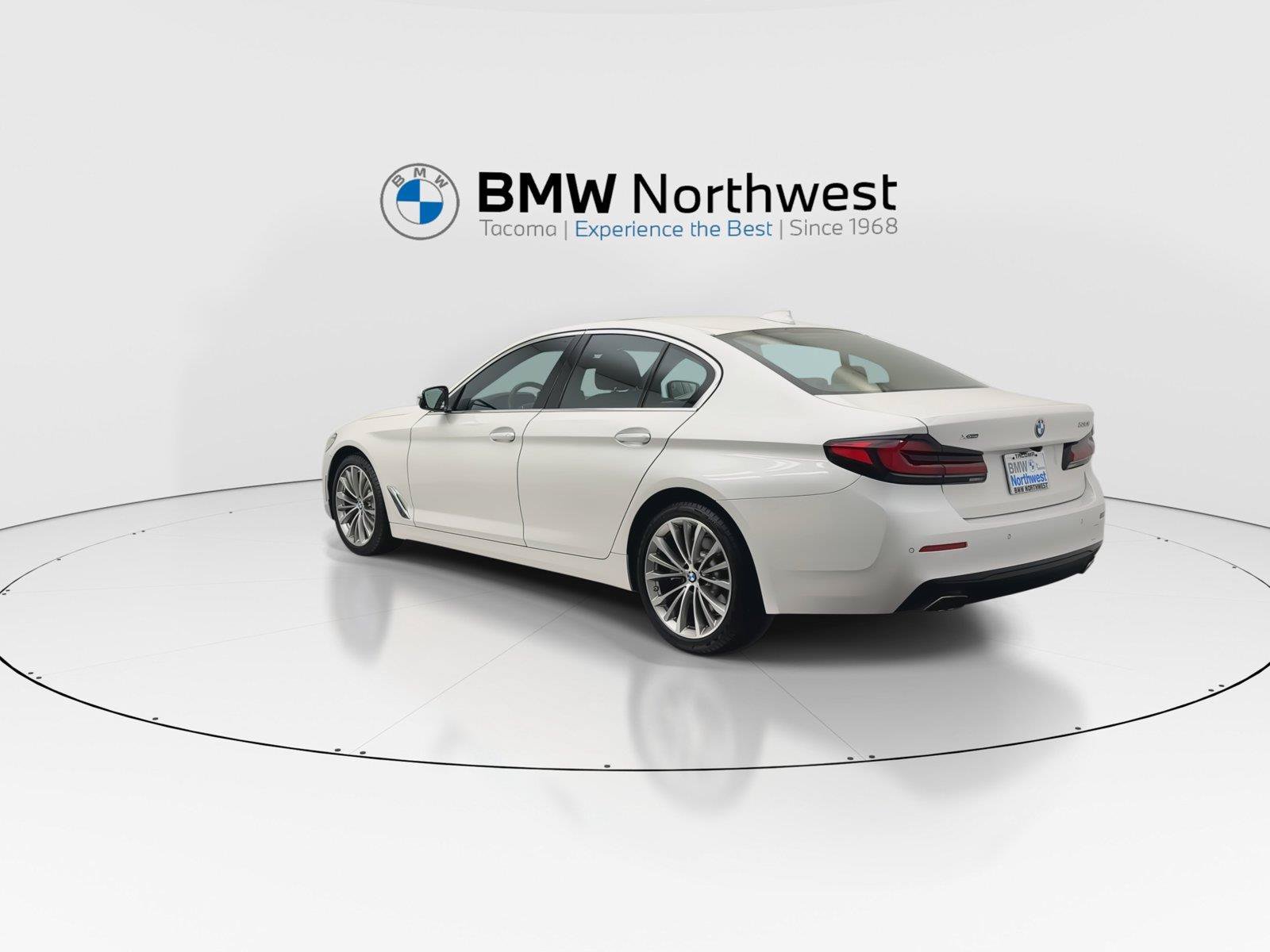 Used 2023 BMW 530i xDrive w/ Convenience Package AWD/4WD image 13
