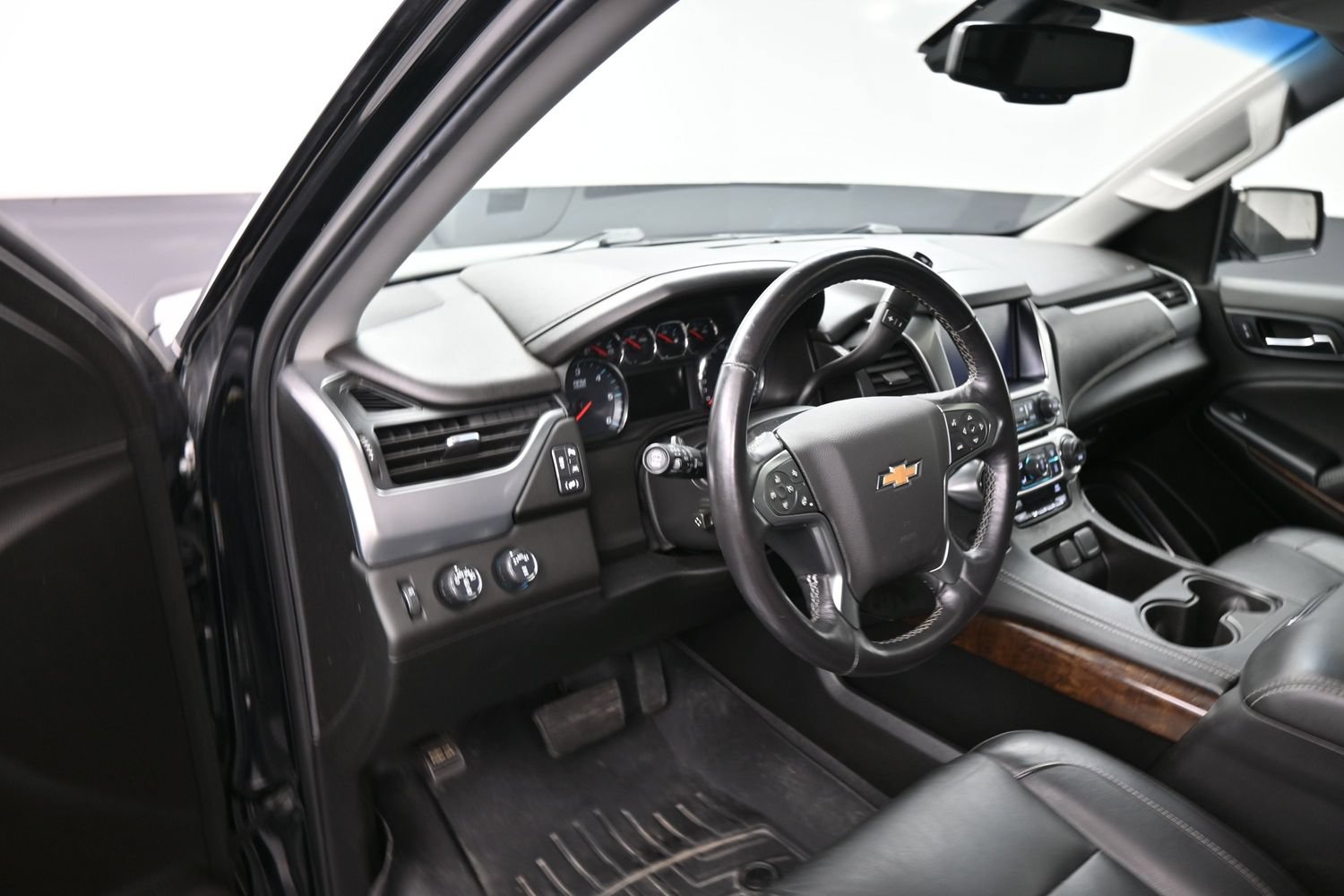 Used 2019 Chevrolet Tahoe LT AWD/4WD image 12