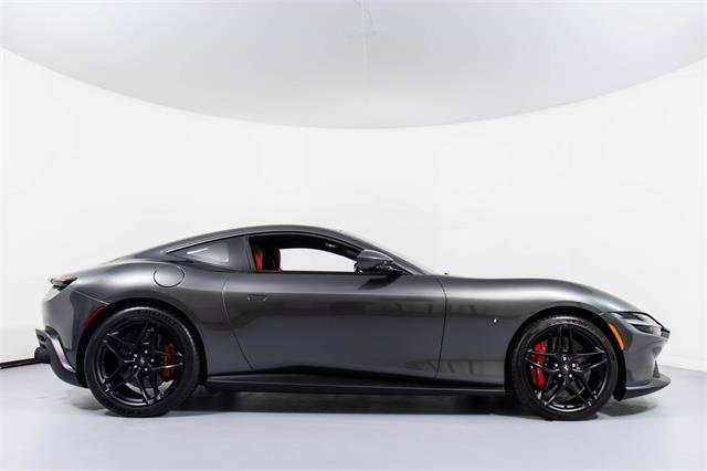 Certified 2024 Ferrari Roma image 3