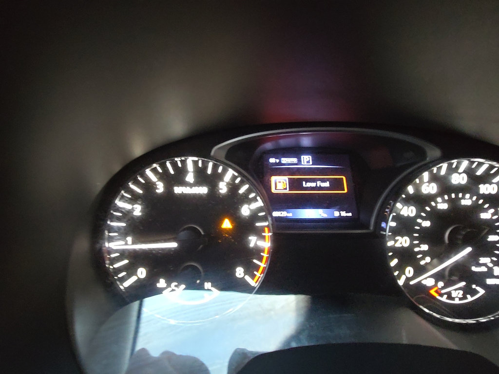 Used 2020 Nissan Pathfinder SV AWD/4WD image 10