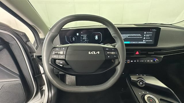 Used 2025 Kia EV6 Light AWD/4WD image 14