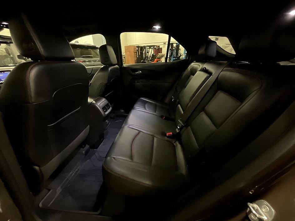 Used 2024 Chevrolet Equinox RS w/ RS Leather Package image 28