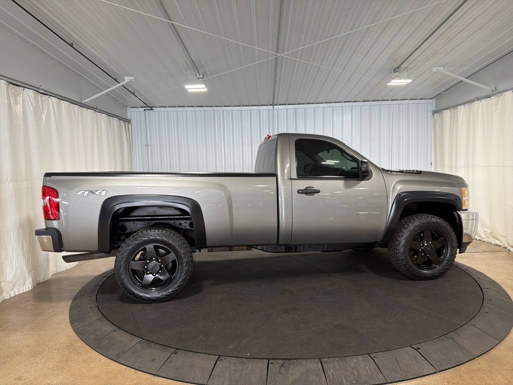 Used 2014 Chevrolet Silverado 2500 W/T AWD/4WD image 10