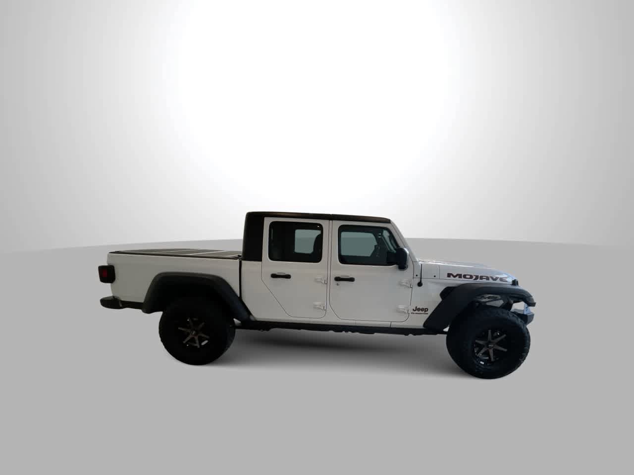 Used 2021 Jeep Gladiator Mojave AWD/4WD image 9