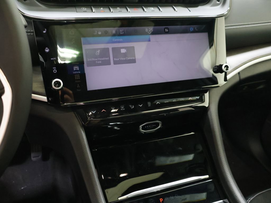 New 2026 Jeep Grand Cherokee L 4WD image 23
