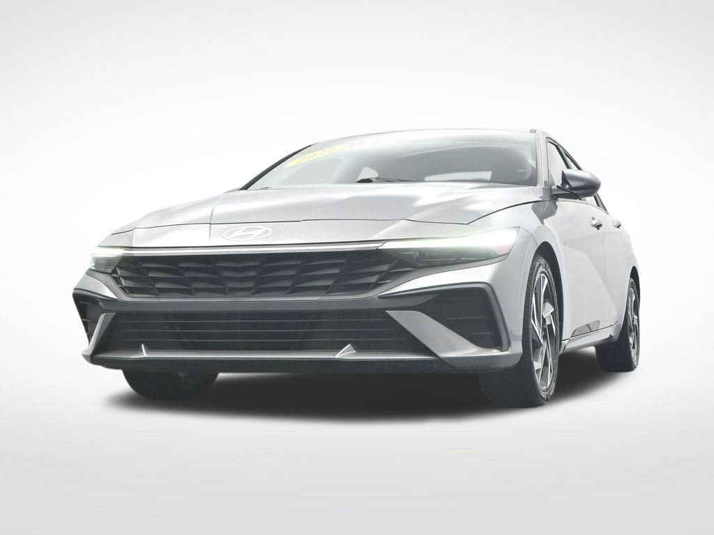 Used 2025 Hyundai Elantra Sport FWD image 38