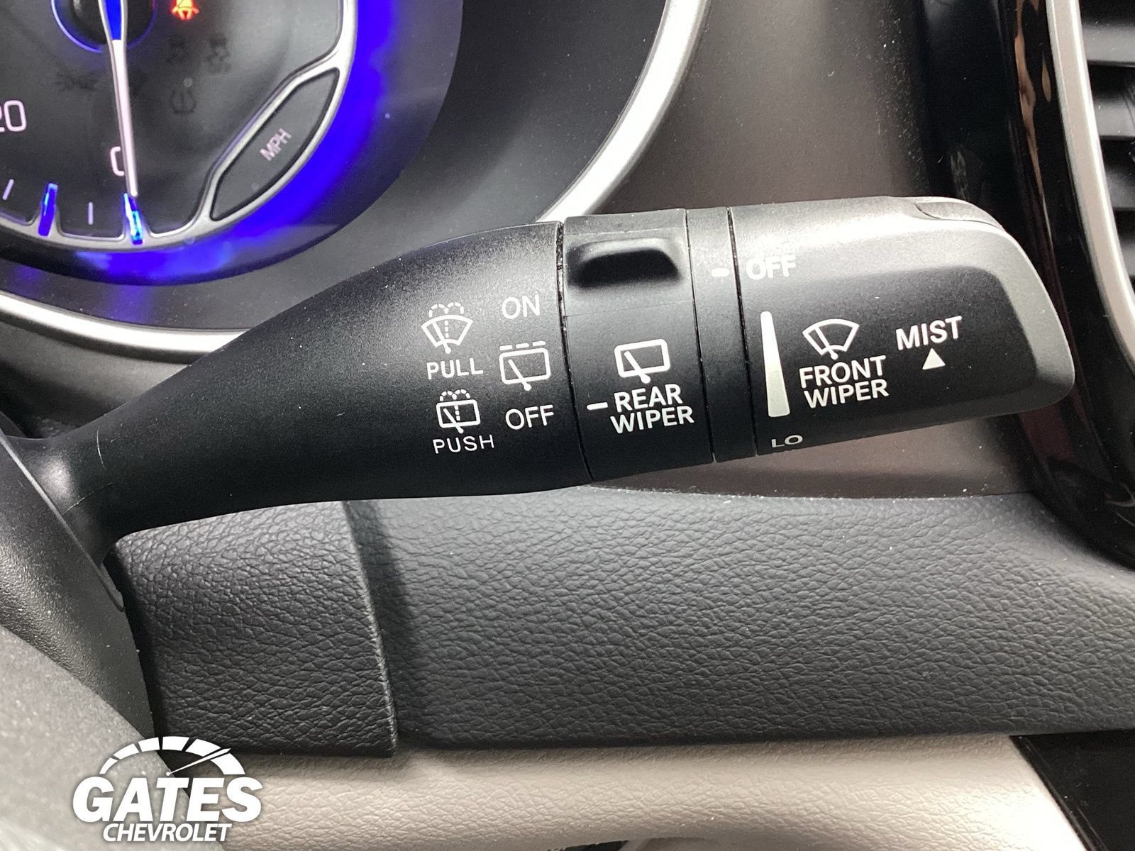Used 2023 Chrysler Pacifica Touring-L FWD image 26