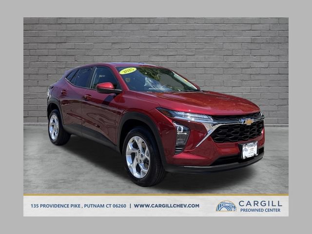 Used 2025 Chevrolet Trax LS w/ LS Convenience Package