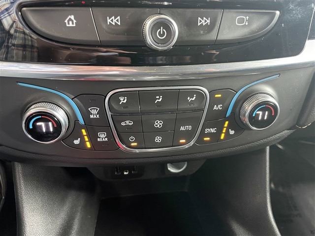 Used 2021 Chevrolet Traverse LT AWD/4WD image 19