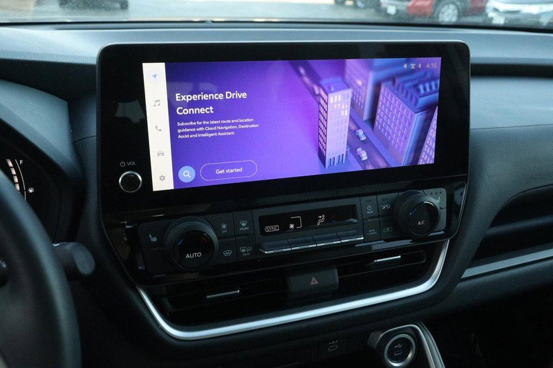 Used 2025 Toyota Grand Highlander AWD image 17