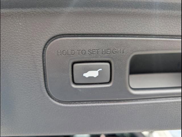 Used 2025 Honda Pilot Black Edition image 22