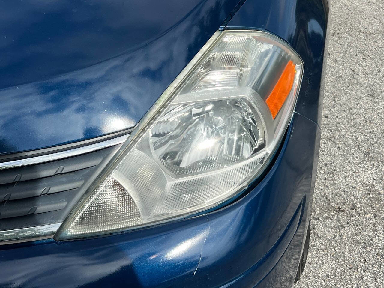 Used 2007 Nissan Versa 1.8 SL 4dr Hatchback (1.8L I4 w/ Convenience Pkg image 9