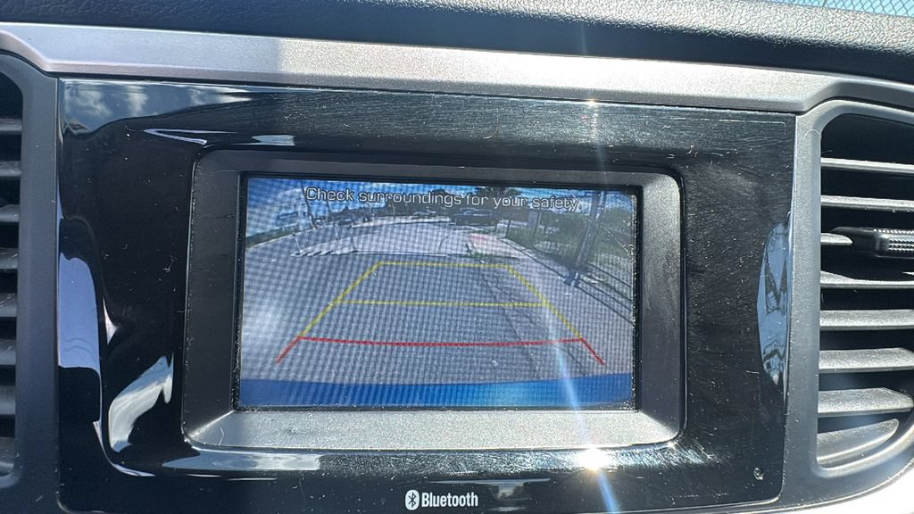 Used 2022 Hyundai Accent SE w/ Cargo Package FWD image 24