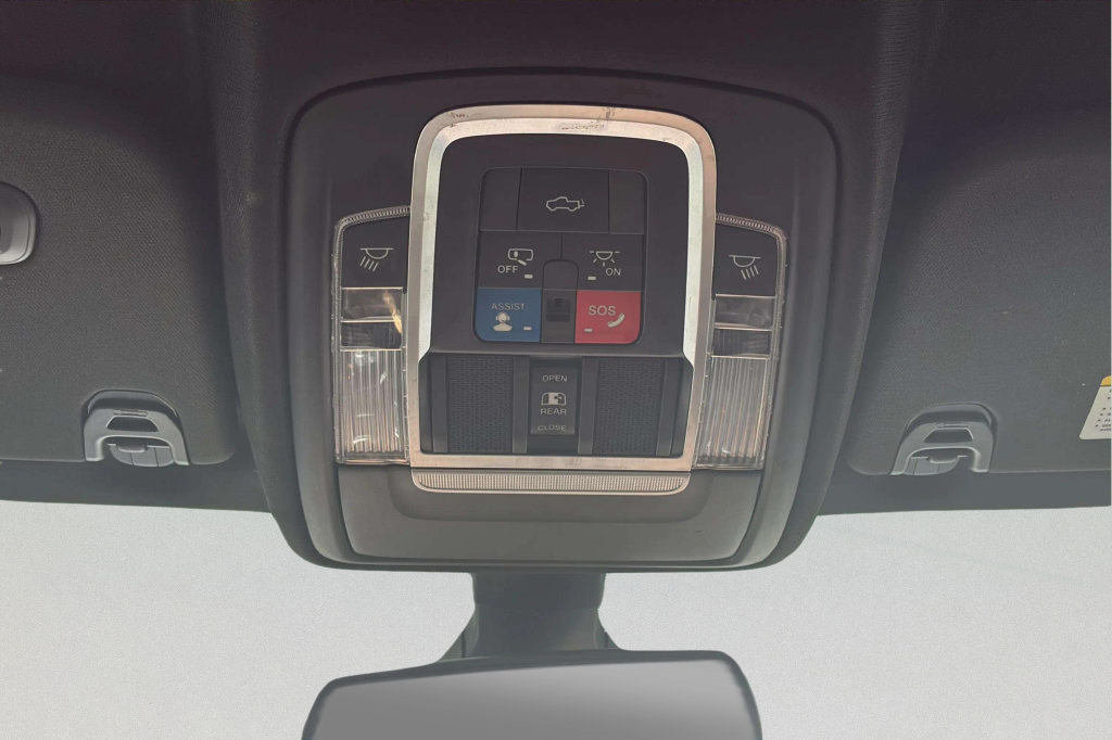 Used 2020 RAM 1500 Limited AWD/4WD image 12