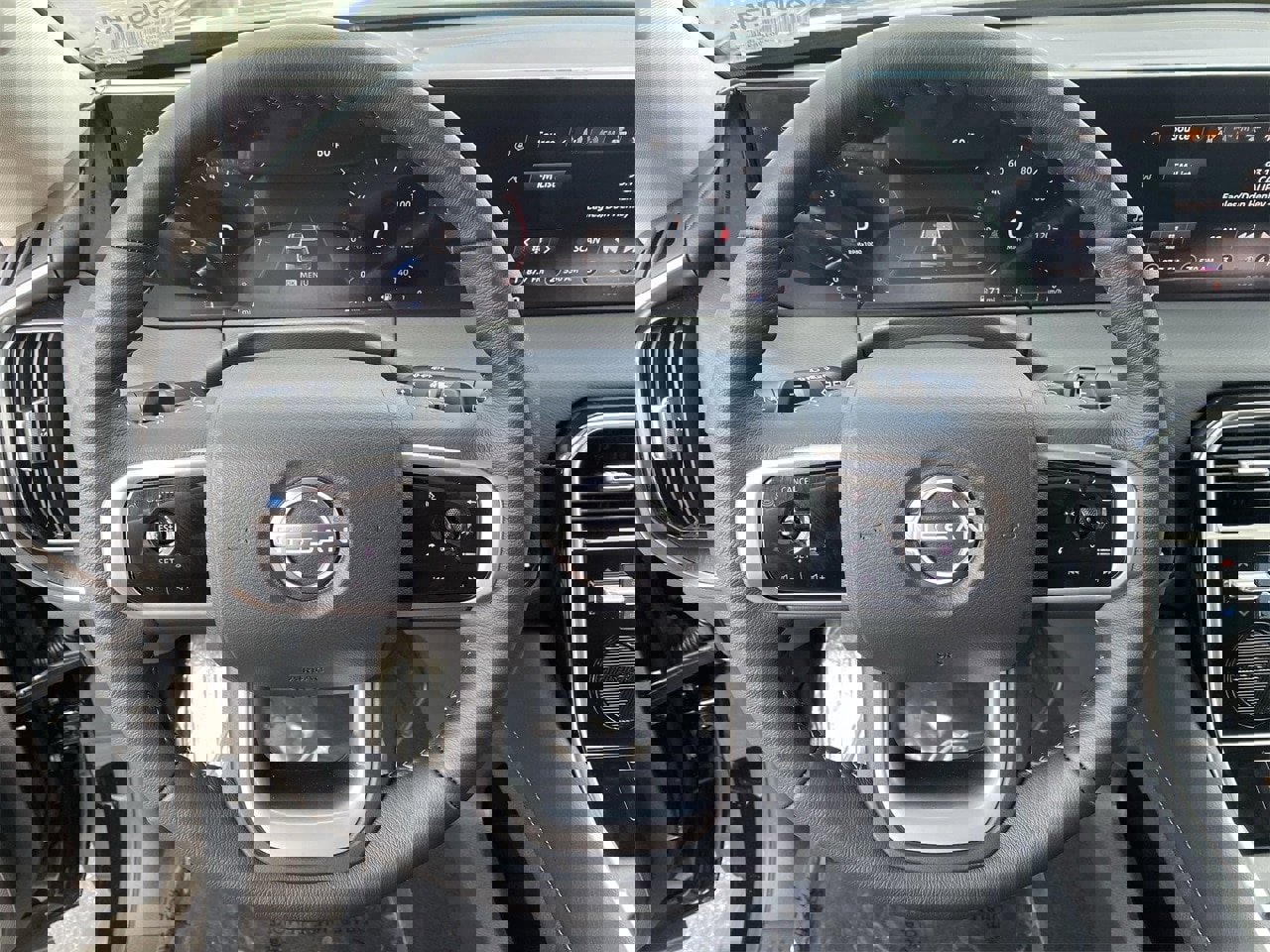 New 2025 Nissan Armada SV image 32