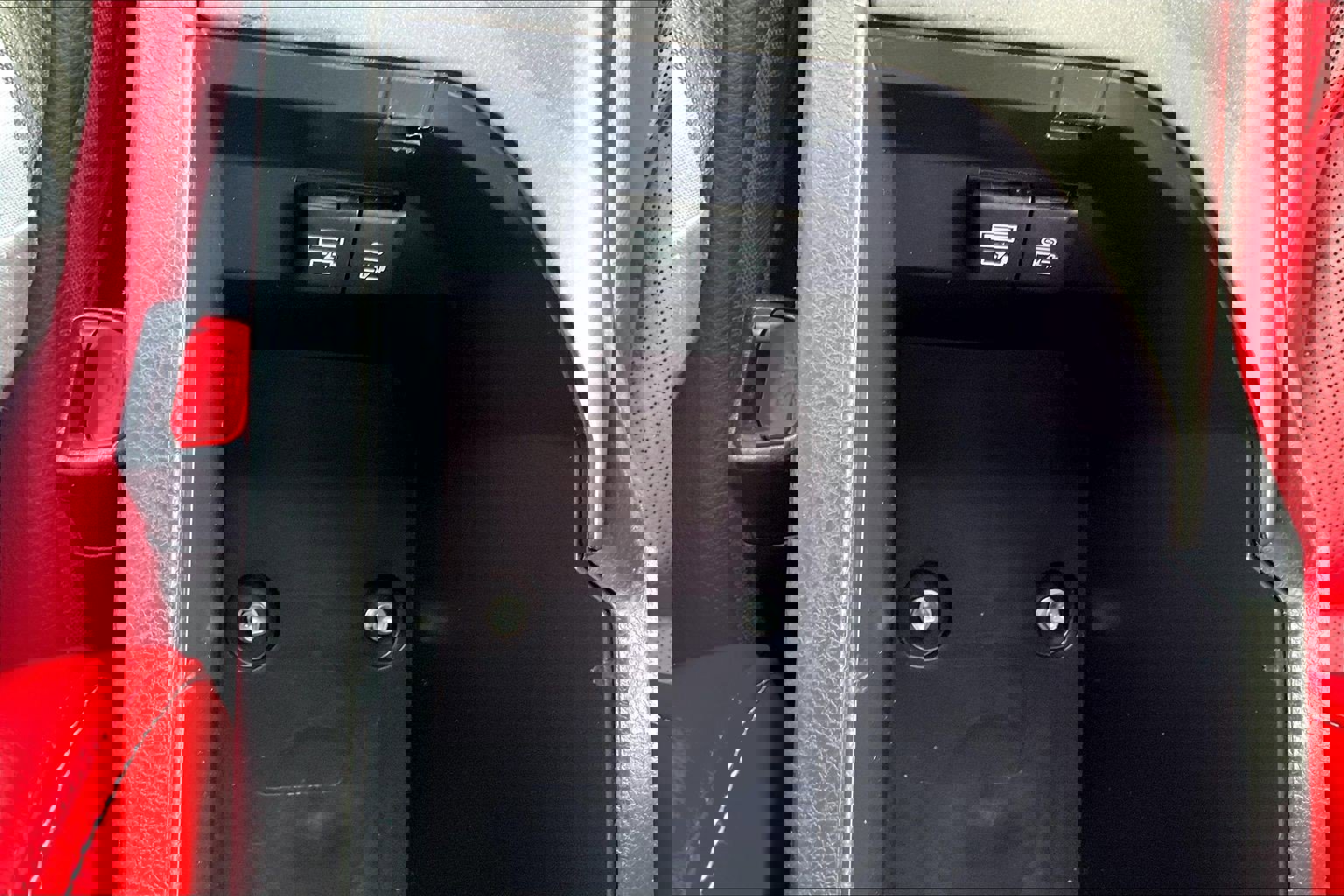 Used 2023 Toyota Camry XSE image 32