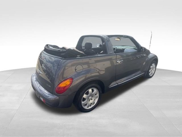 Used 2005 Chrysler PT Cruiser Touring FWD image 3