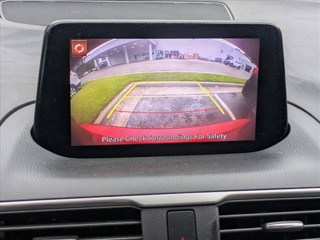 Used 2018 MAZDA MAZDA3 Touring FWD image 12