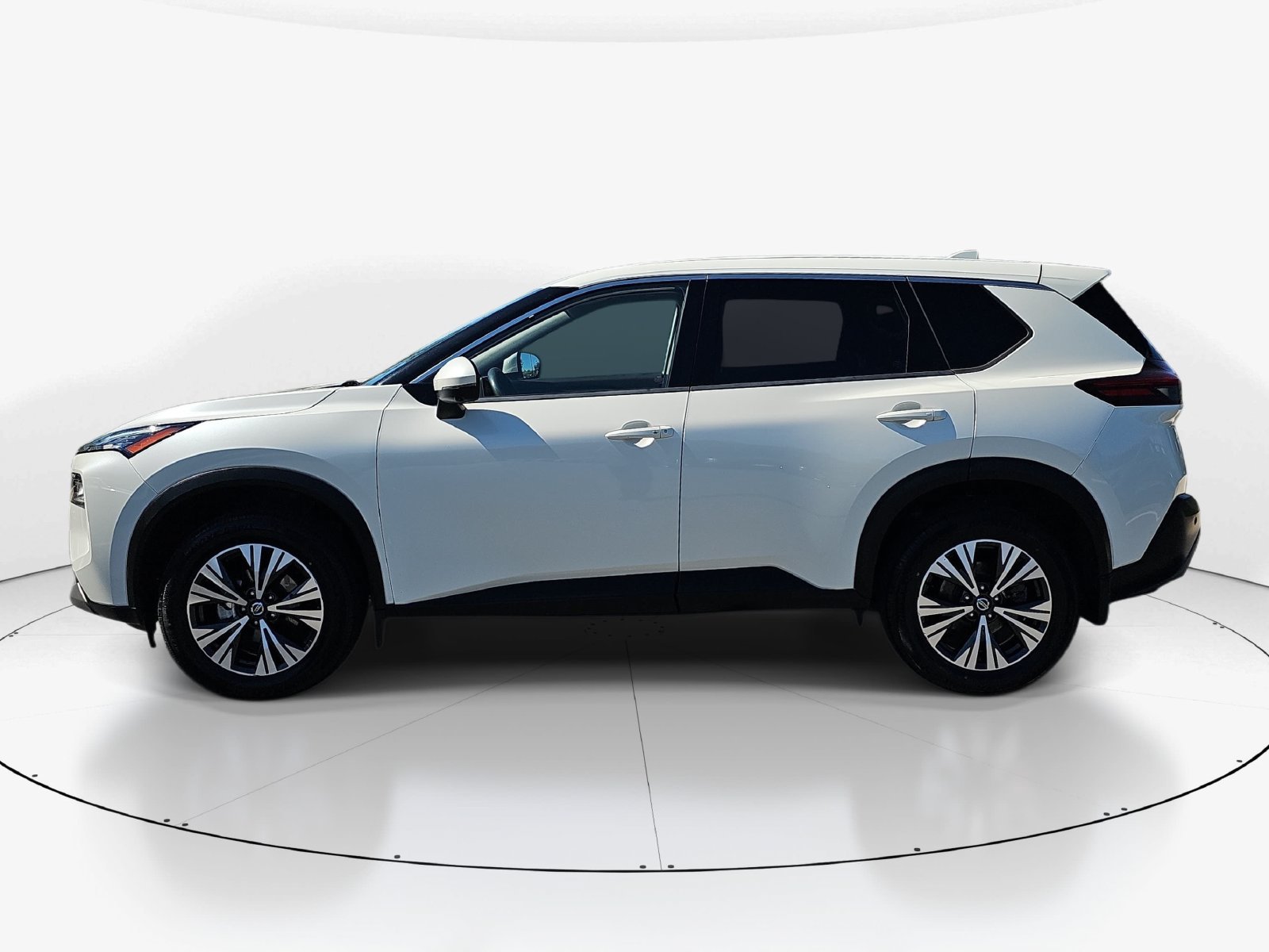 Used 2021 Nissan Rogue SV AWD/4WD image 9
