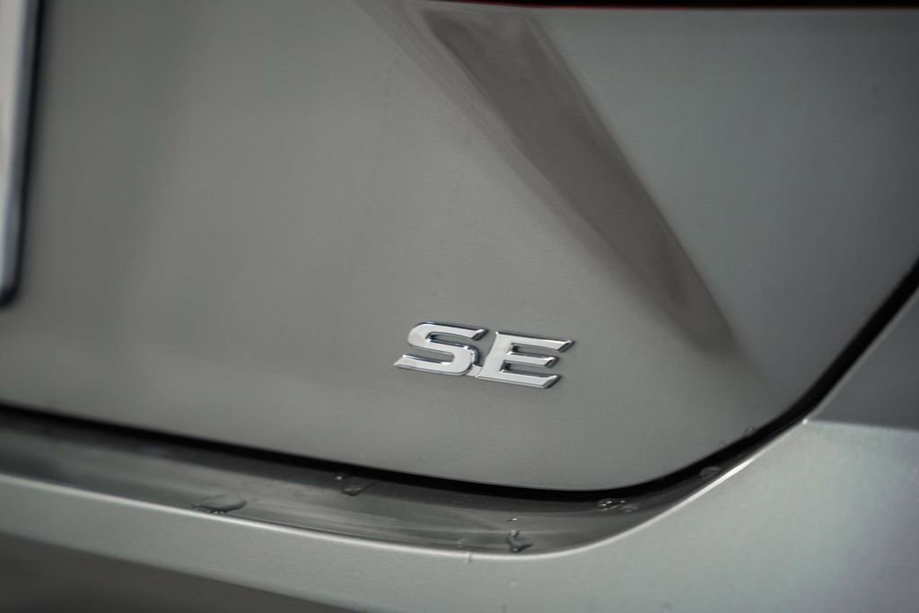 New 2026 Toyota Camry SE FWD image 7