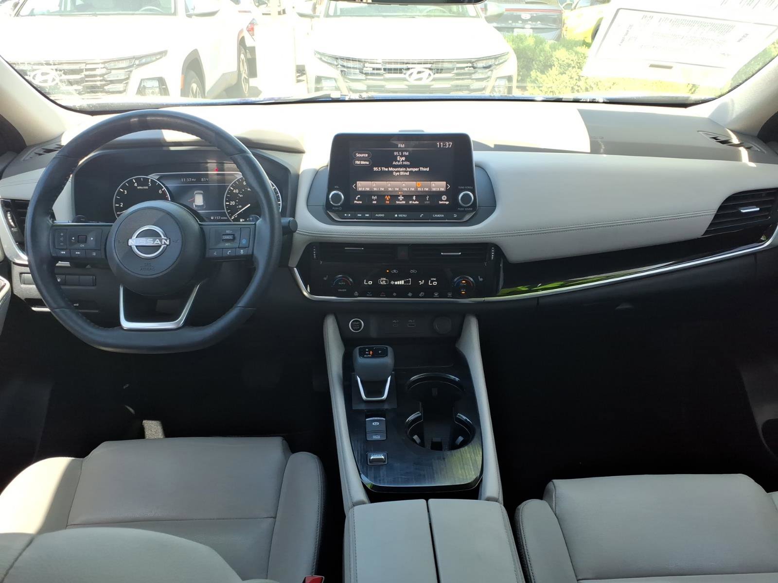 Used 2022 Nissan Rogue SL FWD image 16