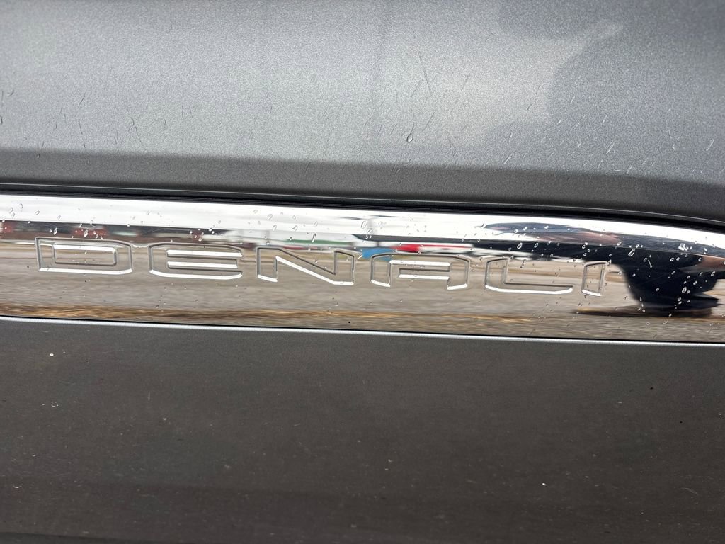 Used 2020 GMC Acadia Denali image 14