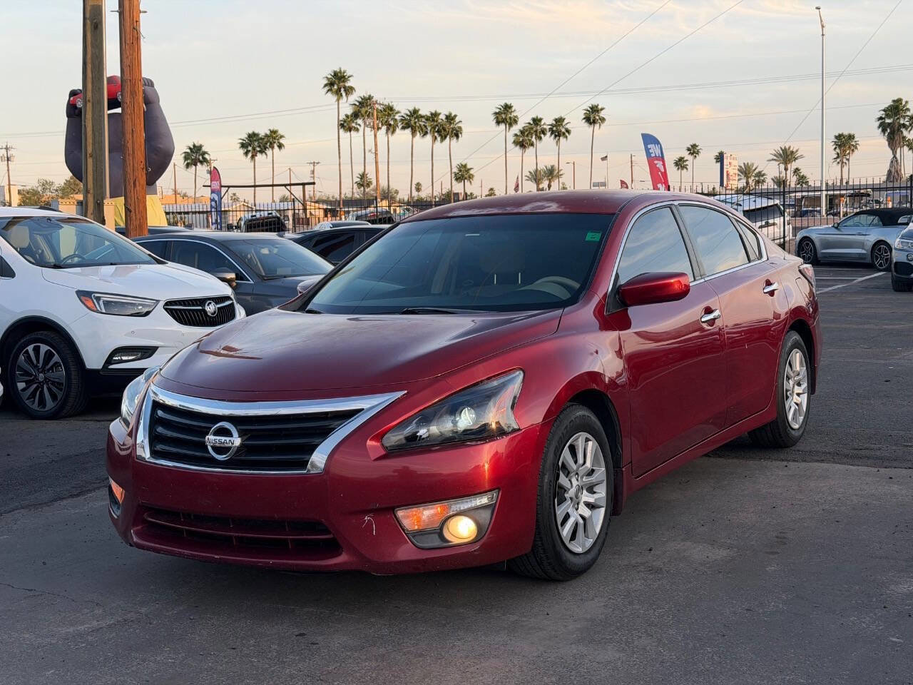 Used 2015 Nissan Altima 2.5 SV image 2