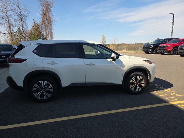 Used 2021 Nissan Rogue SV AWD/4WD image 7