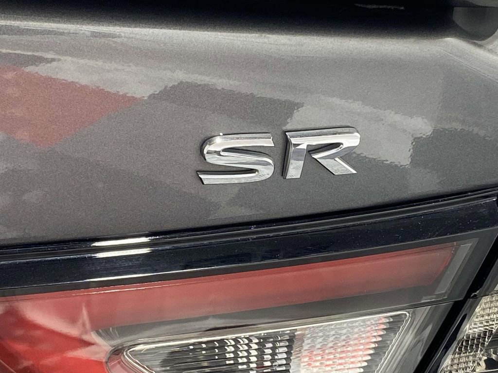 Used 2023 Nissan Maxima SR w/ Sport Mat Group FWD image 8